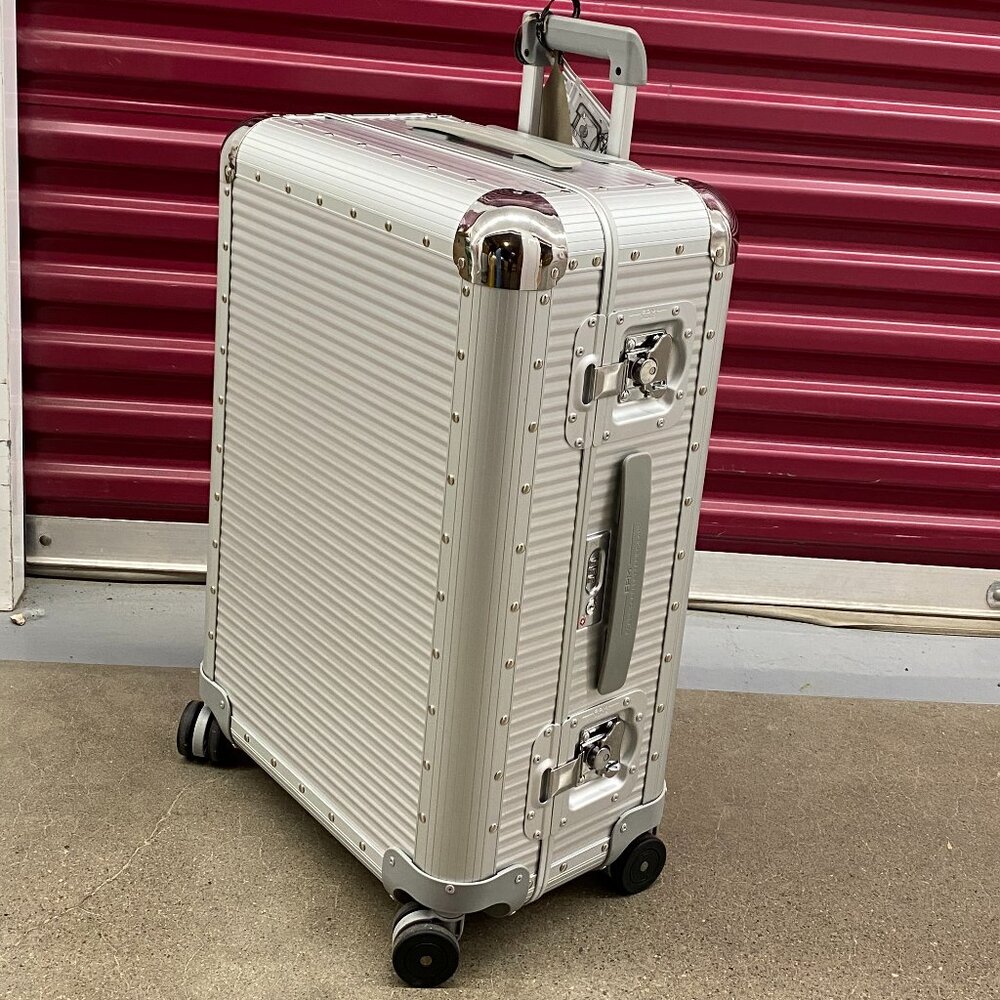 FPM Milano Bank S 68